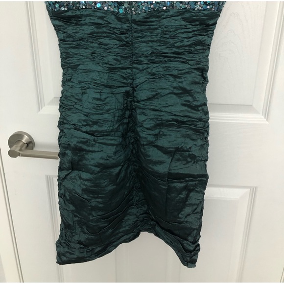 Cocktail dress,wore one time only - Picture 1 of 3